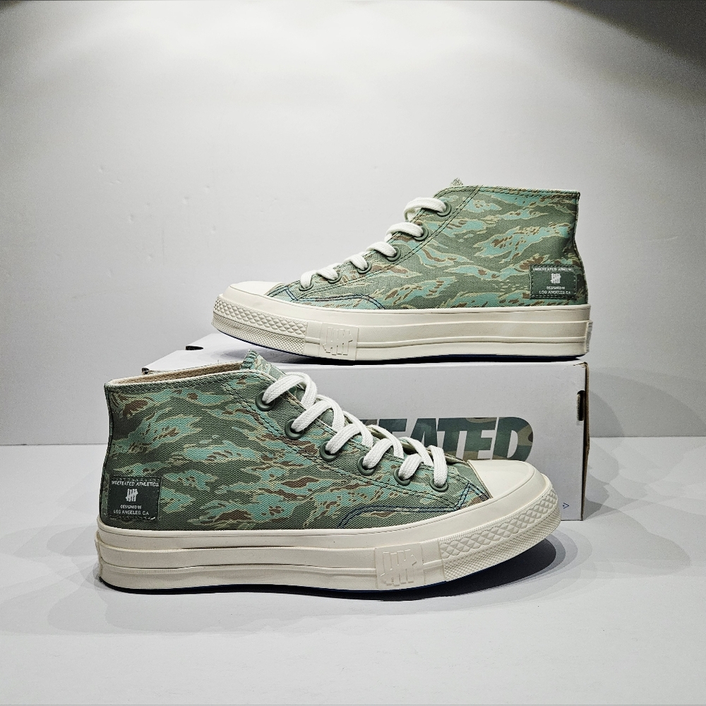 Converse Undefeated Chuck 70 Mid
